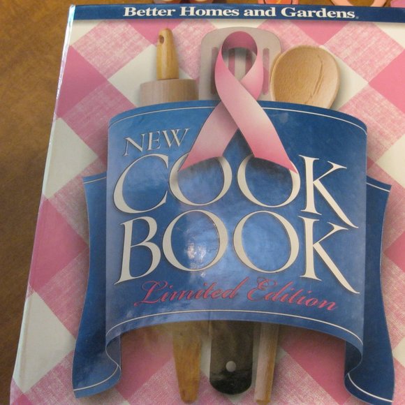 5 Items Lot -- Better Homes PINK Cookbook & 3 Key chains + 1 Cookie cutter C Pic - Picture 5 of 11